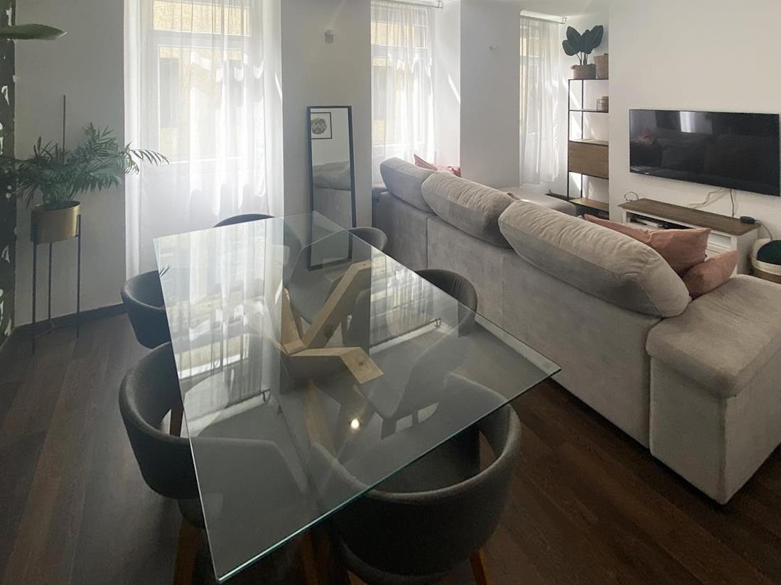 Image of Apartment - 1 Bedrooms - 1 Bathrooms for Sale in Town Area-Gibraltar, Image 2
